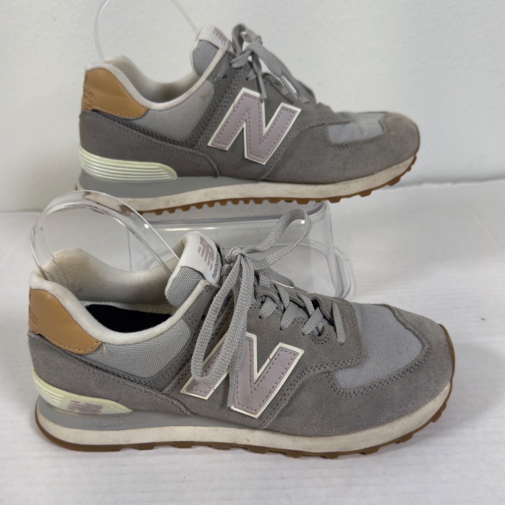 New Balance 574 Sneakers Womens 8 Grey Lavender Suede Mesh Low Top Athleisure